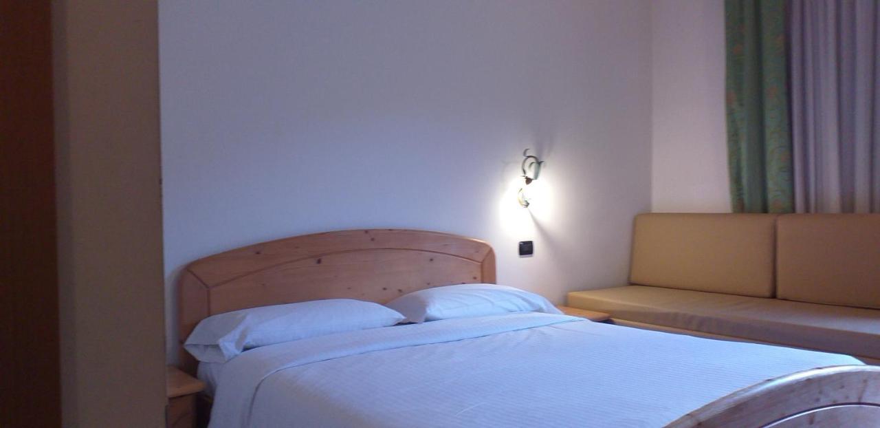 Hotel Villa Fosine Pinzolo Eksteriør billede