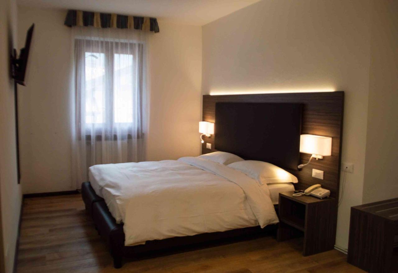 Hotel Villa Fosine Pinzolo Eksteriør billede