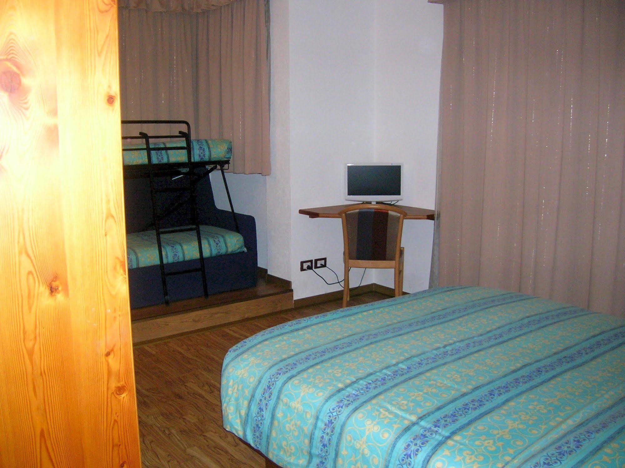 Hotel Villa Fosine Pinzolo Eksteriør billede